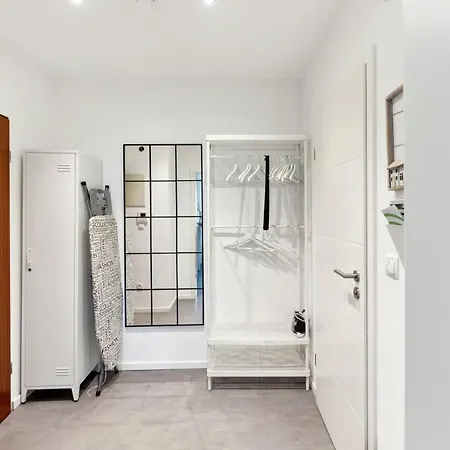 Sali Homes - Charming Studio Apartment In Heart Of Bayreuth With Balcony Buitenkant foto