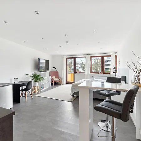 Sali Homes - Charming Studio Apartment In Heart Of Bayreuth With Balcony Buitenkant foto